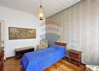 Camera / camera da letto - Casa indipendente VIA MONTELLO
 
21, Sesto Calende - foto 32