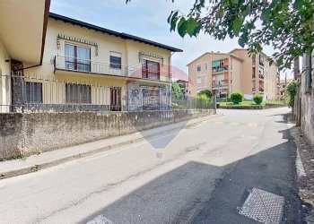 Edificio all\'aperto - Casa indipendente VIA MONTELLO
 
21, Sesto Calende - foto 46