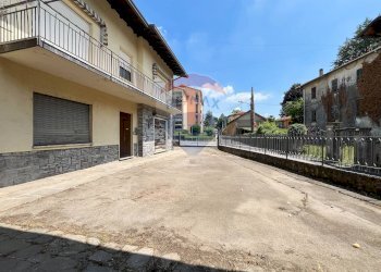 Edificio all\'aperto - Casa indipendente VIA MONTELLO
 
21, Sesto Calende - foto 48