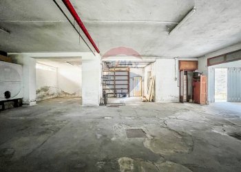 Parcheggio - Casa indipendente VIA MONTELLO
 
21, Sesto Calende - foto 59