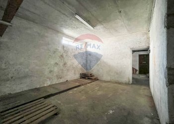 Stanza vuota - Casa indipendente VIA MONTELLO
 
21, Sesto Calende - foto 62