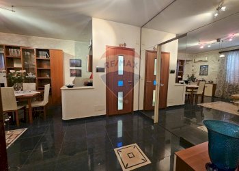 Sala da pranzo - Quadrilocale Via Nicolò Derelitto
 
44, Bagheria - foto 8