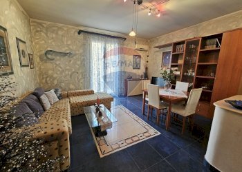 Sala da pranzo - Quadrilocale Via Nicolò Derelitto
 
44, Bagheria - foto 22