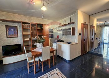 Sala da pranzo - Quadrilocale Via Nicolò Derelitto
 
44, Bagheria - foto 23