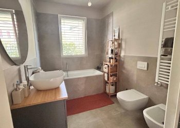 Foto 10 - Three-room apartment Busto Arsizio - photo 10