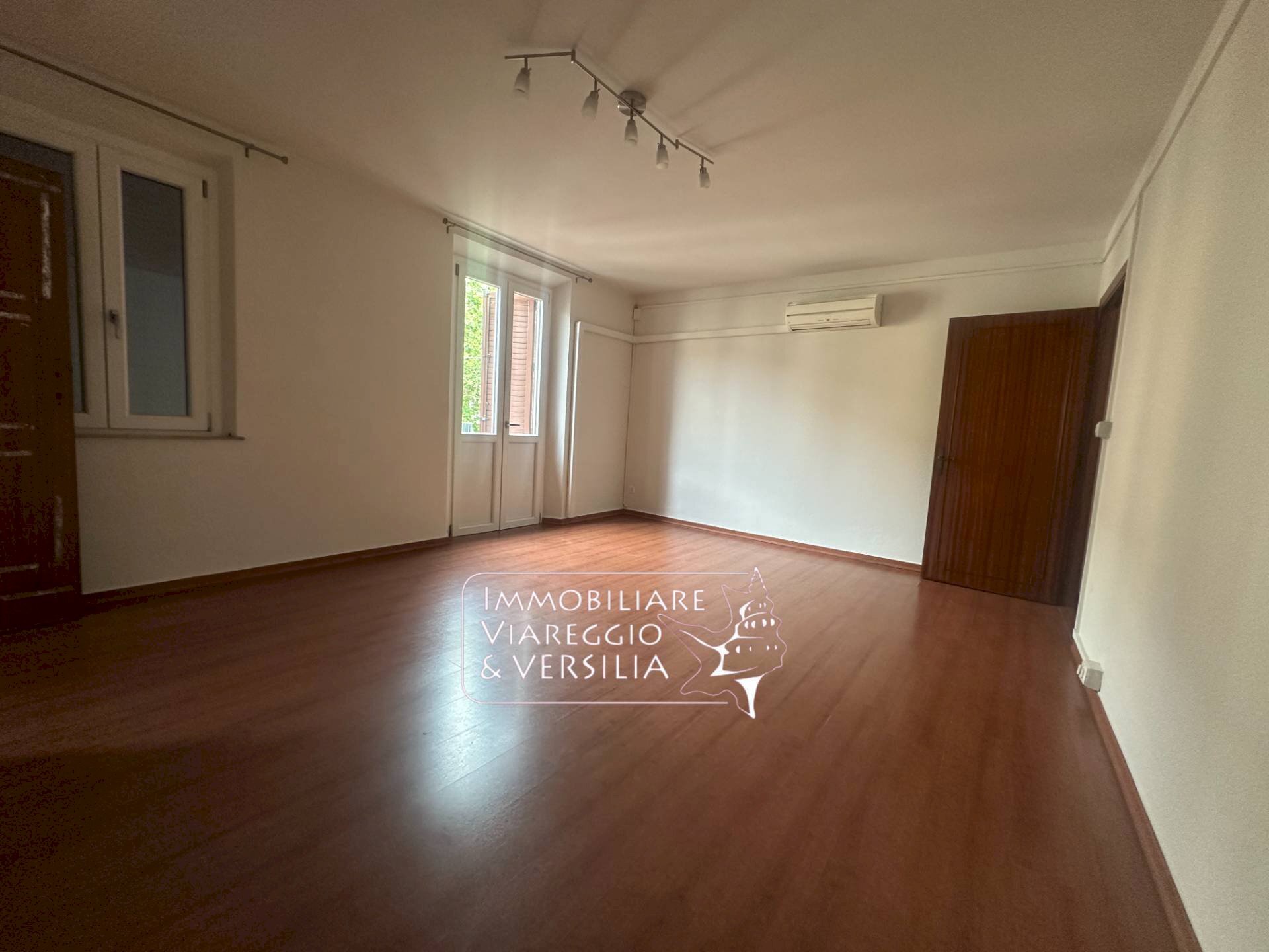 Foto 3 - Office via Garibaldi
 
150, Viareggio - photo 3