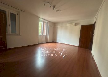 Foto 3 - Capannone via Garibaldi
 
150, Viareggio - foto 3