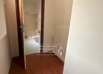 Foto 15 - Capannone via Garibaldi
 
150, Viareggio - foto 15