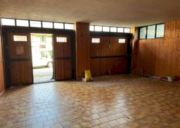 Interno palazzo - Villa via MASSIMO D'AZEGLIO, 4, Ballabio - foto 39