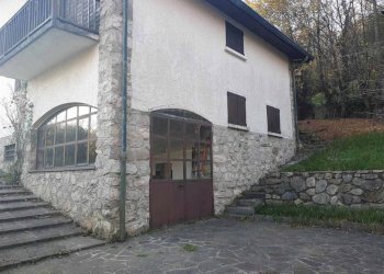 Facciata - Villa via MASSIMO D'AZEGLIO, 4, Ballabio - foto 45