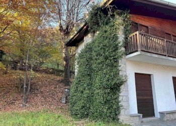 Facciata - Villa via MASSIMO D'AZEGLIO, 4, Ballabio - foto 2