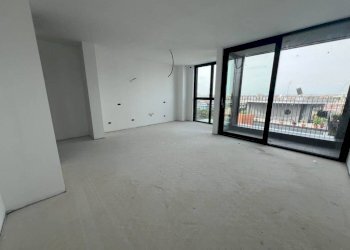 Interno appartamento - Trilocale via CAMPARI, 3/b, Sesto San Giovanni - foto 1