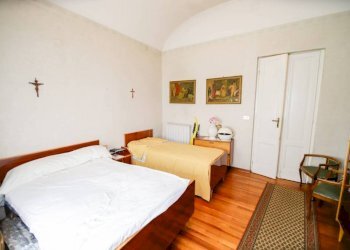 Camera da letto - Apartment via Po, 7, Chivasso - photo 23