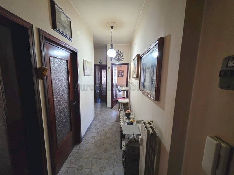 Four-room apartment Via Dante Reale, Borghetto Santo Spirito - photo 3