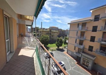 Quadrilocale Via Dante Reale, Borghetto Santo Spirito - foto 8