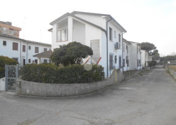 Three-room apartment Via alpi centrali, Comacchio - photo 2