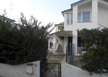 Three-room apartment Via alpi centrali, Comacchio - photo 3