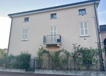 Apartment Sant'Ilario d'Enza - photo 27