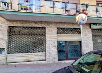 Locale Commerciale Via Kennedy, 84, Isernia - foto 2