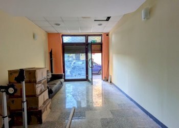 Locale Commerciale Via Kennedy, 84, Isernia - foto 4