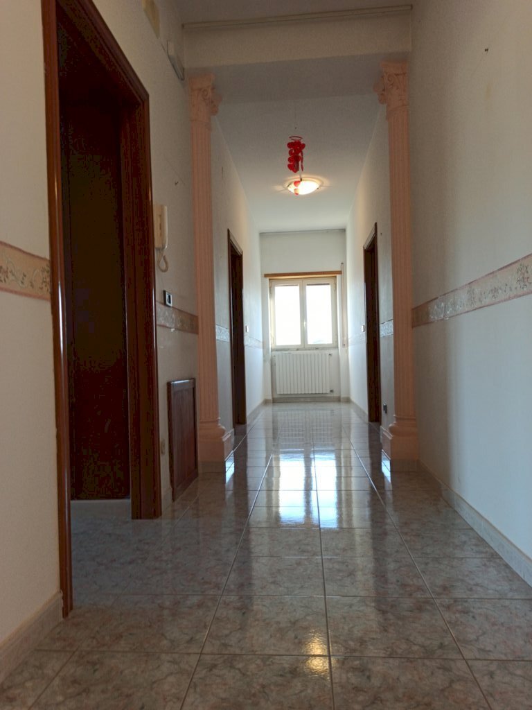 Apartment Via Onofrio dalla Castagna, 83, Isernia - photo 3