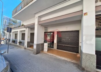 Foto 1 - Commercial Premises Via Giustiniani, Benevento - photo 1