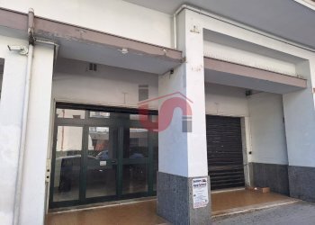 Foto 2 - Commercial Premises Via Giustiniani, Benevento - photo 2