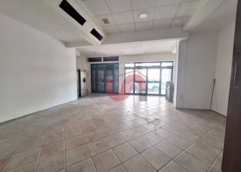 Foto 5 - Commercial Premises Via Giustiniani, Benevento - photo 5