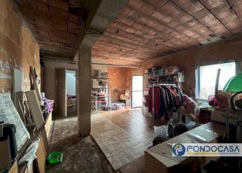 Locale taverna la piano terra - Trilocale Cividate al Piano - foto 22