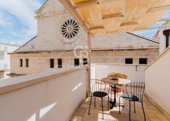 Foto 1 - Stabile - Palazzo Via Duomo
 
9, Mola di Bari - foto 1