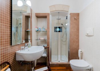 Foto 22 - Stabile - Palazzo Via Cristoforo Colombo
 
26, Mola di Bari - foto 22