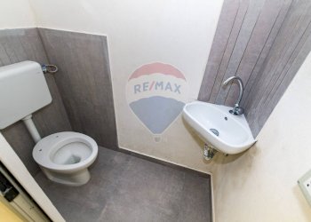 Bagno - Box VIA UMBERTO GIORDANO
 
176, Palermo - photo 6