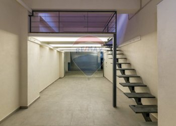 Scale - Box VIA UMBERTO GIORDANO
 
176, Palermo - photo 10