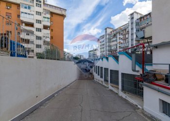 Edificio all\'aperto - Box VIA UMBERTO GIORDANO
 
176, Palermo - photo 13