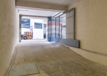 Ricezione / Lobby - Box VIA UMBERTO GIORDANO
 
176, Palermo - photo 15