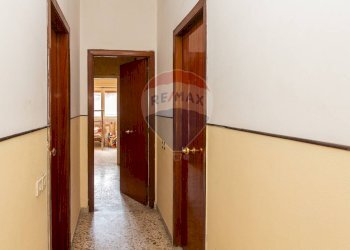 Hall / corridoio - Appartamento VIA ARMANDO DIAZ
 
5, Trecastagni - foto 8