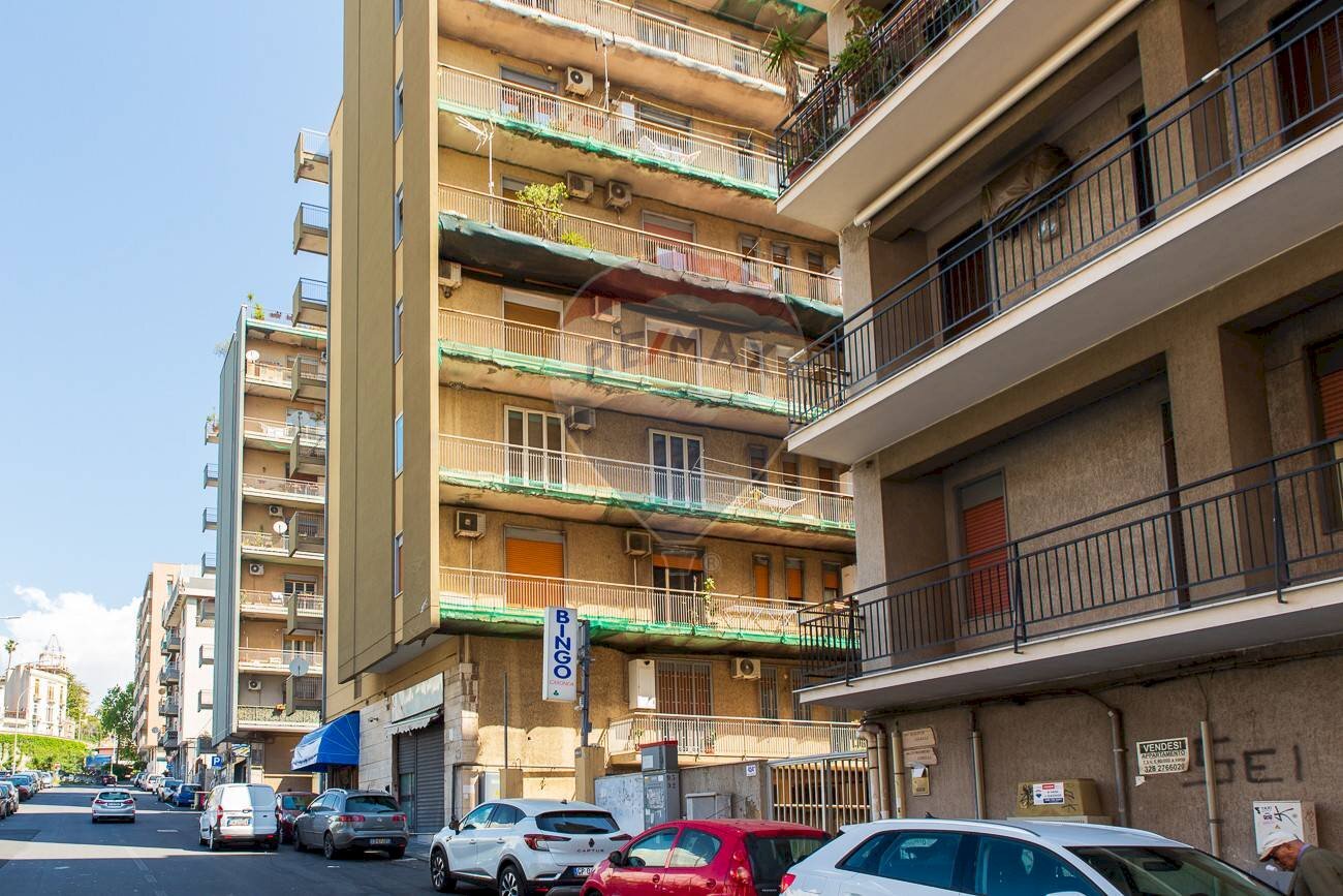 Edificio all\'aperto - Commercial Premises Via Caronda
 
454/A, Catania - photo 3