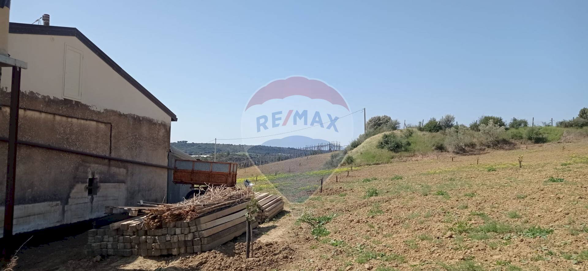 Vista delle montagne - Villa C/DA SCALAZZA SANTO PIETRO
SNC, Caltagirone - foto 3