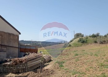 Vista delle montagne - Villa C/DA SCALAZZA SANTO PIETRO
 
SNC, Caltagirone - foto 3