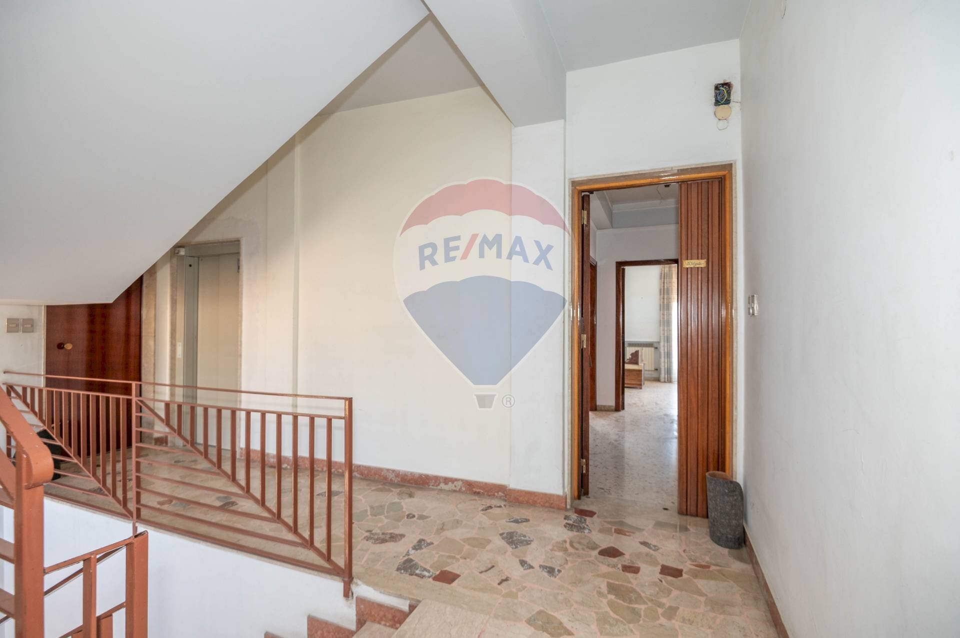 Scale - Appartamento Viale Dante Alighieri
 
12, Caltagirone - foto 3