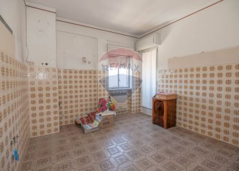 Stanza vuota - Appartamento Viale Dante Alighieri
 
12, Caltagirone - foto 13