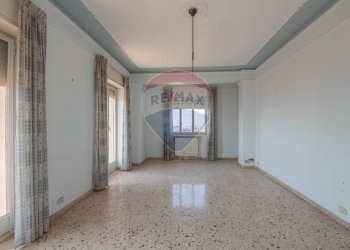 Stanza vuota - Appartamento Viale Dante Alighieri
 
12, Caltagirone - foto 22