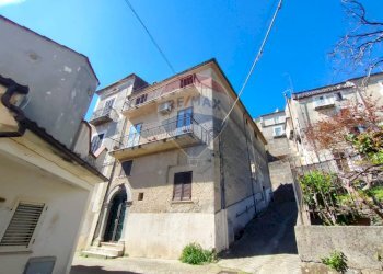 Edificio all\'aperto - Casa indipendente Via dei Mille
 
20, Lungro - foto 4