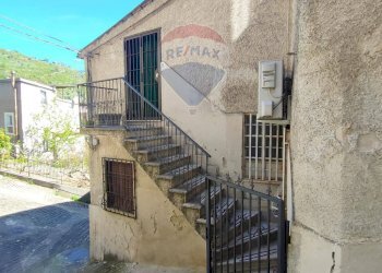 Casa all\'aperto - Casa indipendente Via dei Mille
 
20, Lungro - foto 6