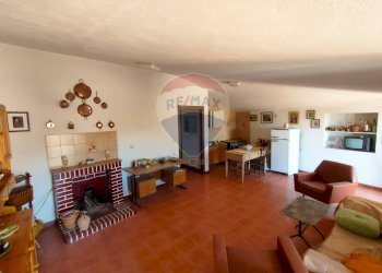 Sala da pranzo - Casa indipendente Via dei Mille
 
20, Lungro - foto 37