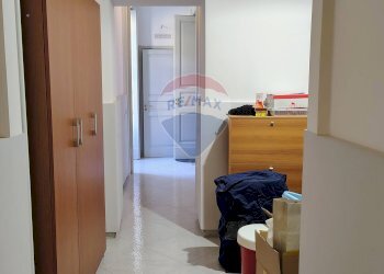 Hall / corridoio - Casa semi indipendente Via Arimondi
 
10, Lentini - foto 24