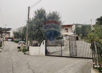 Casa all\'aperto - Villa Macchia (Monte Sant'Angelo) - Via del Comitato
 
19, Monte Sant'Angelo - foto 5