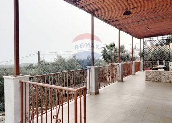 Terrazza - Villa Macchia (Monte Sant'Angelo) - Via del Comitato
 
19, Monte Sant'Angelo - foto 10