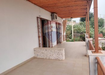 Terrazza - Villa Macchia (Monte Sant'Angelo) - Via del Comitato
 
19, Monte Sant'Angelo - foto 15