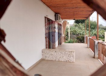 Terrazza - Villa Macchia (Monte Sant'Angelo) - Via del Comitato
 
19, Monte Sant'Angelo - foto 16